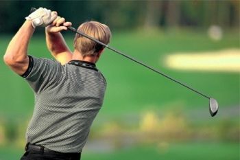 Day of Golf For Two (from £16) or Four (from £32) at Castle Point Golf Course