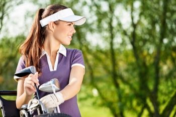 £28 for 'unlimited' rounds of golf and a burger, chips & soft drink each for 2, £56 for 4 at Mersey Valley Golf & Country Club, Widnes