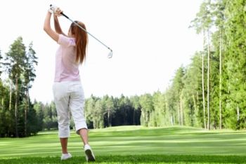 £10 for a golf lesson for 2 with video analysis, £20 for two lessons or £30 for 3 lessons at Red Tee Golf, Liverpool - save 50%