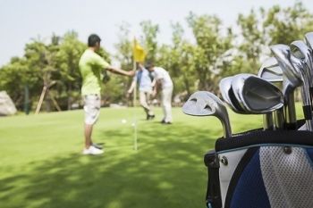 Four Week Golf Tuition With PGA Coach and Par Three Round for £22 (67% Off)